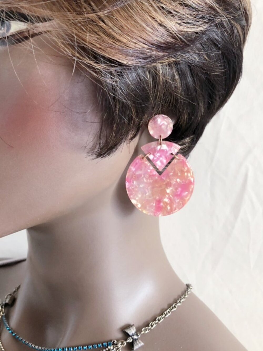 80s Style Geometric Pie Cut Acetate Earrings Pink Peach